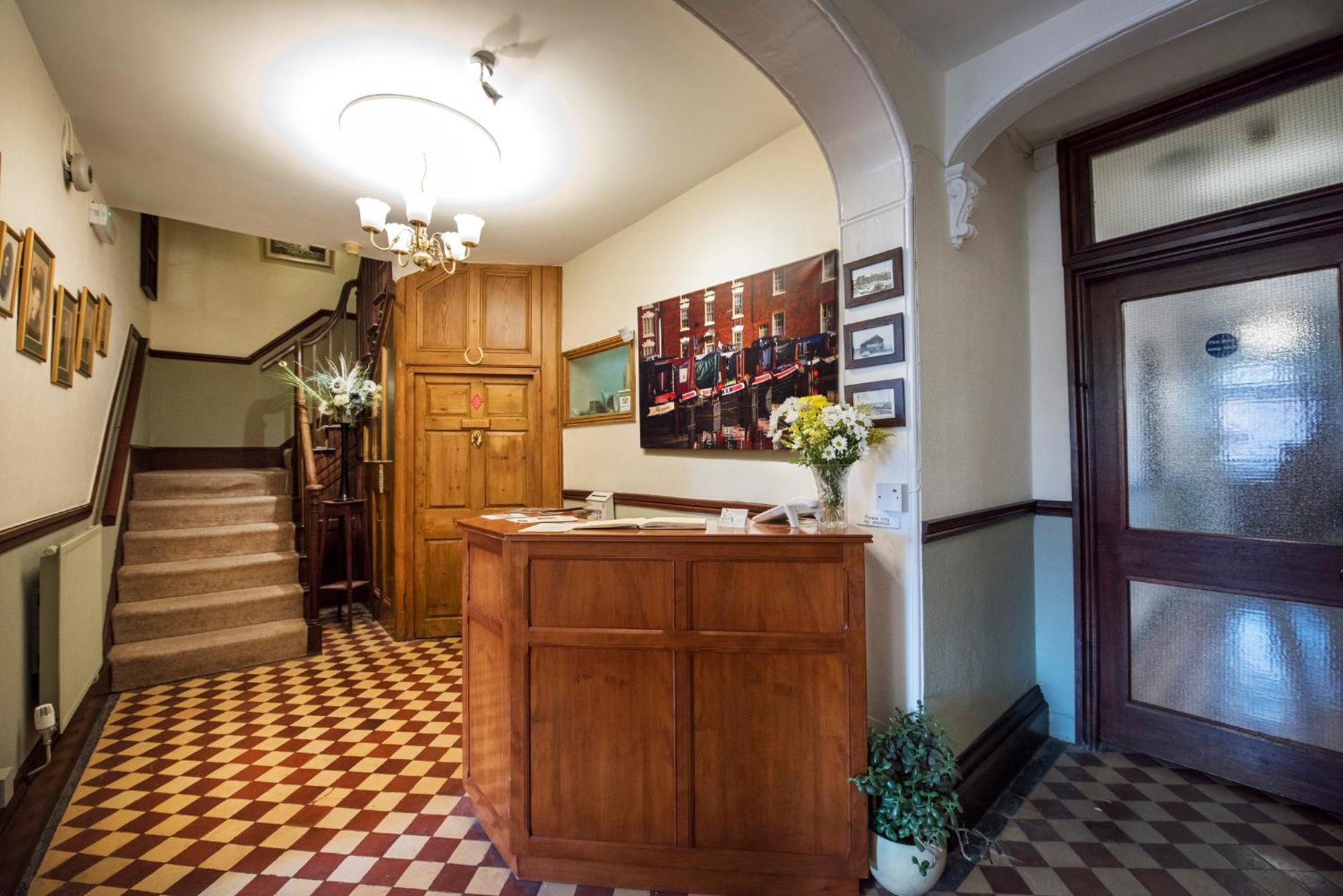 Hotel Baldwin House à Stourport Extérieur photo
